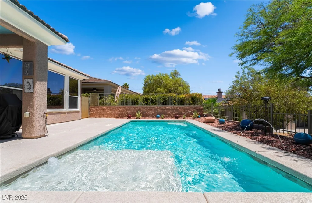 10331 Rio De Thule, Las Vegas, NV 89135