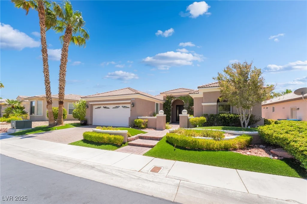 10331 Rio De Thule, Las Vegas, NV 89135