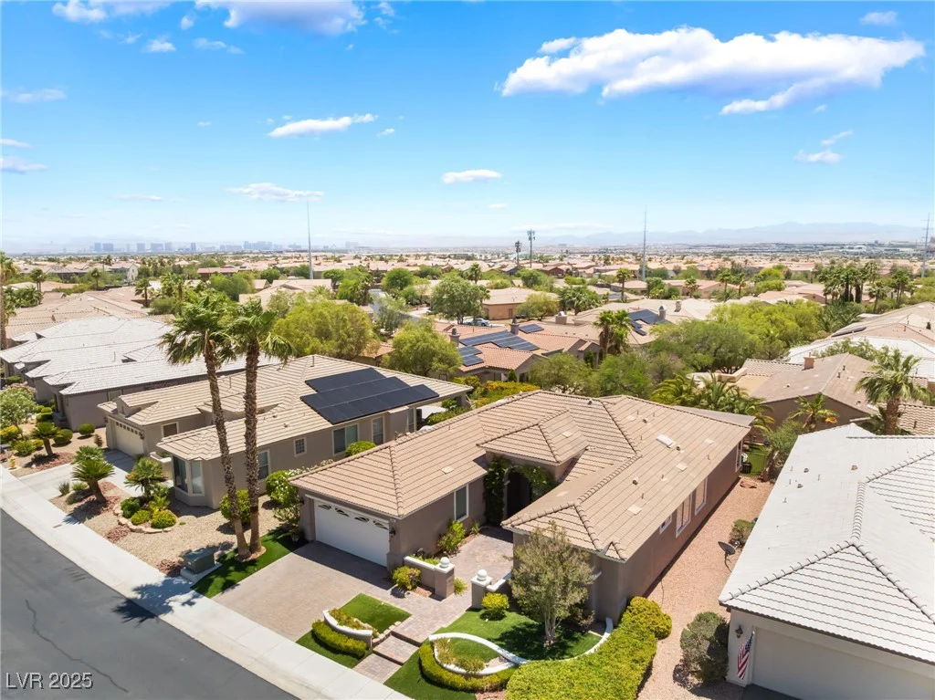 10331 Rio De Thule, Las Vegas, NV 89135