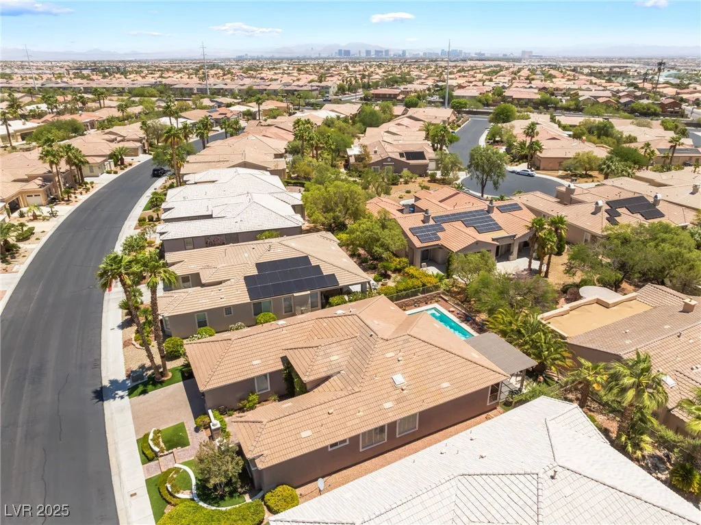 10331 Rio De Thule, Las Vegas, NV 89135