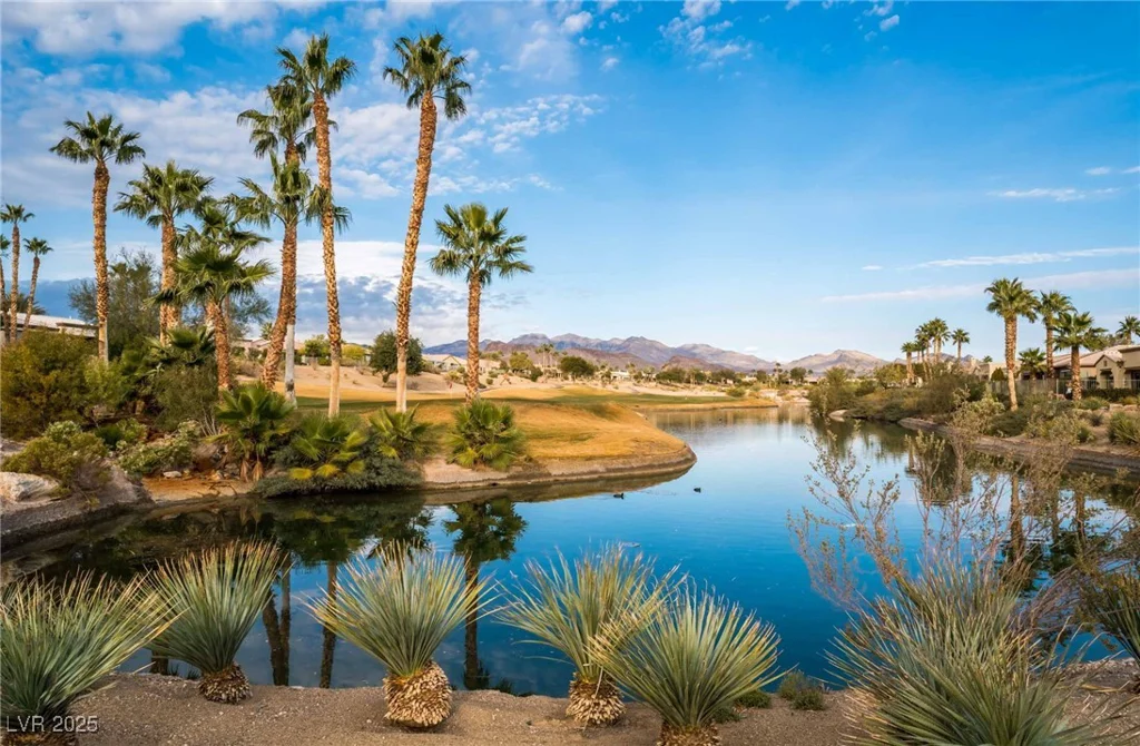 10331 Rio De Thule, Las Vegas, NV 89135