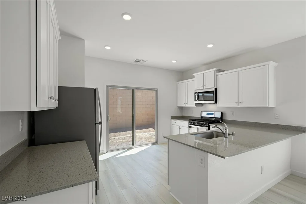 2612 Lily Point, Las Vegas, NV 89156