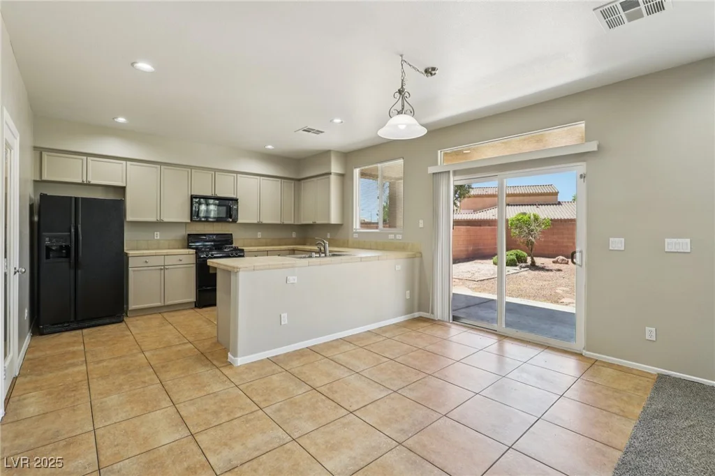 3609 Kingfishers Catch, North Las Vegas, NV 89084