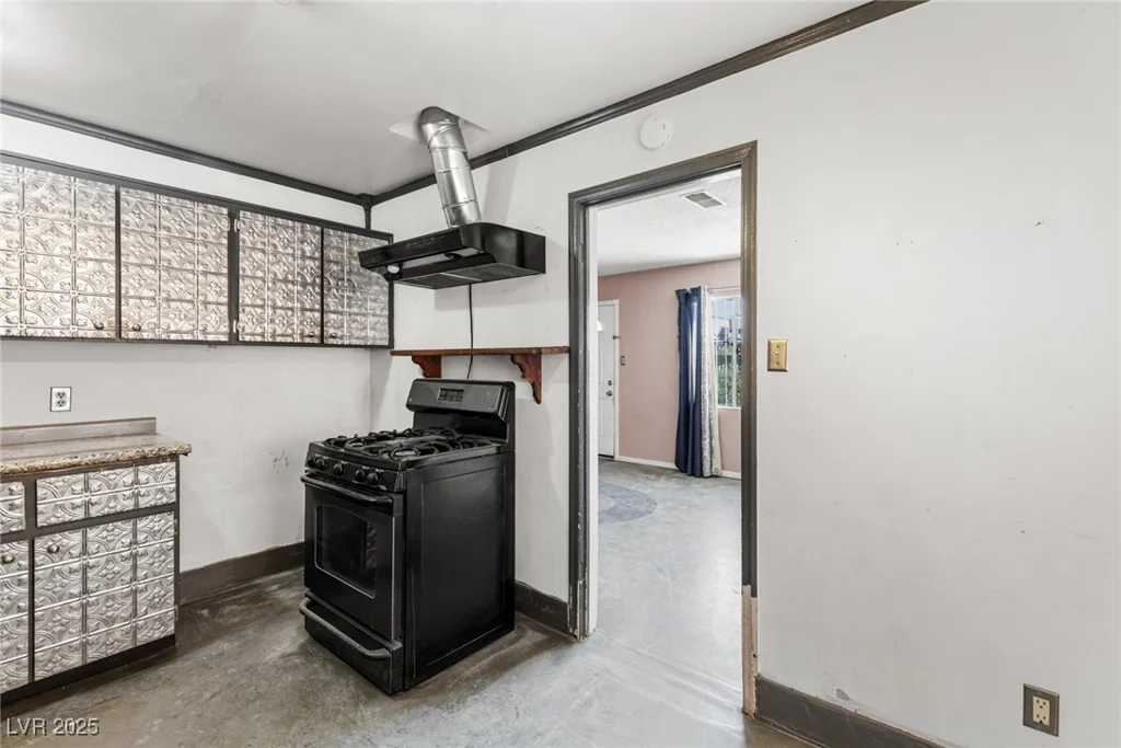 805 Carey, North Las Vegas, NV 89030