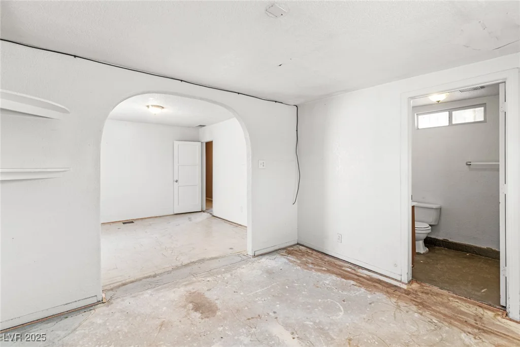 805 Carey, North Las Vegas, NV 89030