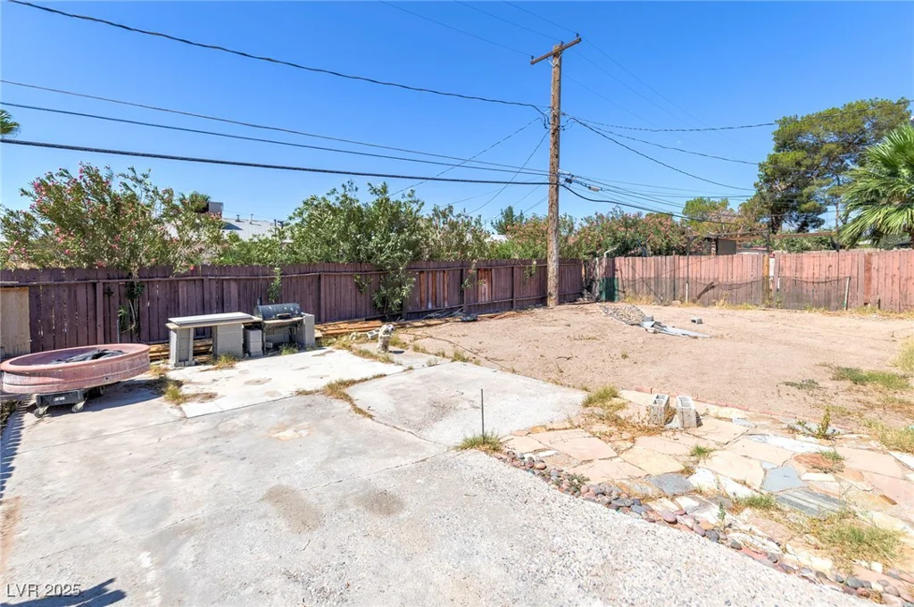 805 Carey, North Las Vegas, NV 89030