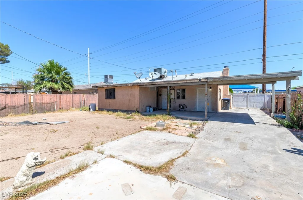 805 Carey, North Las Vegas, NV 89030