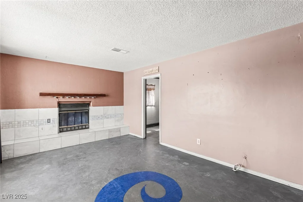 805 Carey, North Las Vegas, NV 89030