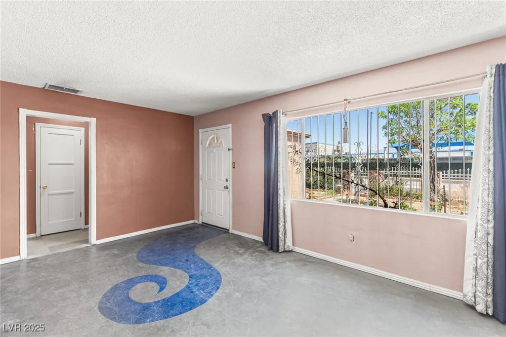 805 Carey, North Las Vegas, NV 89030