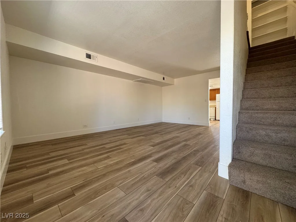 453 Las Casitas, Las Vegas, NV 89121
