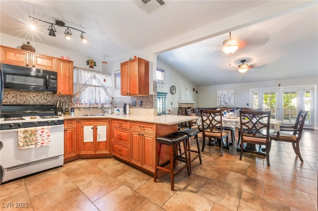 1723 Candice, Las Vegas, NV 89156
