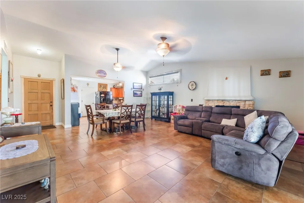 1723 Candice, Las Vegas, NV 89156