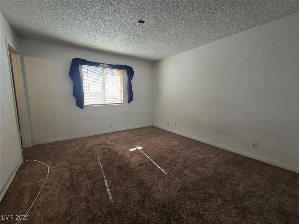 256 Winona, Henderson, NV 89015