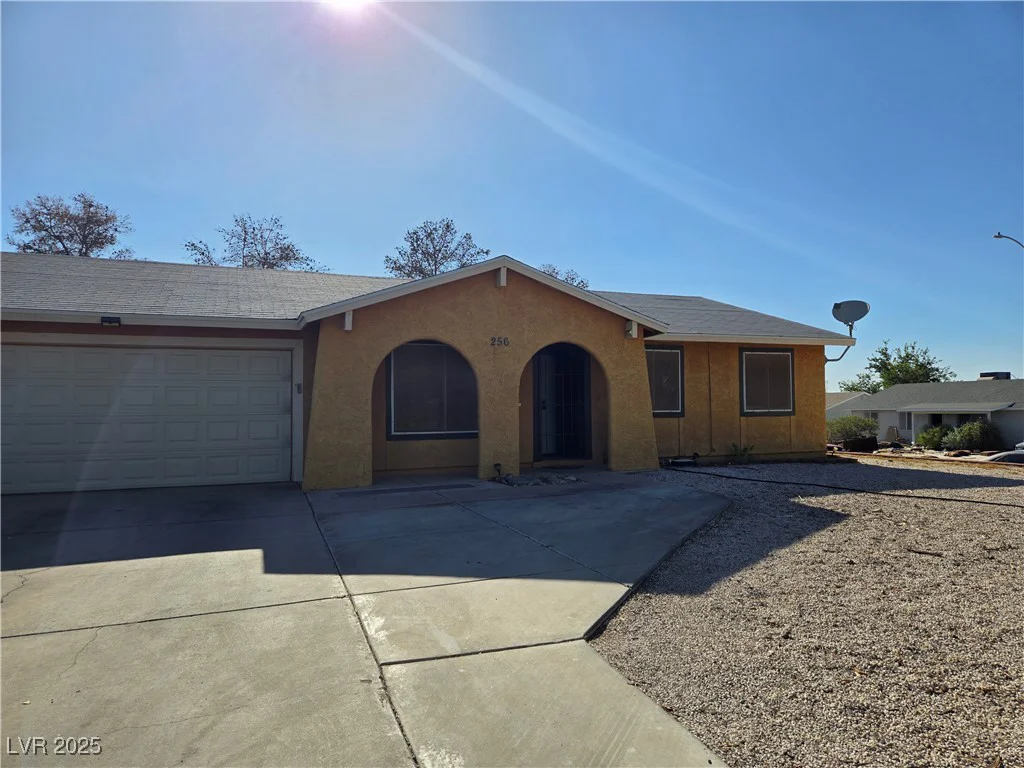 256 Winona, Henderson, NV 89015