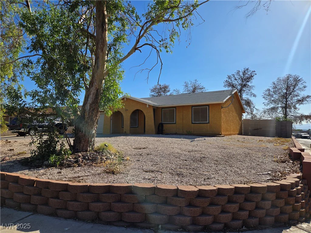 256 Winona, Henderson, NV 89015