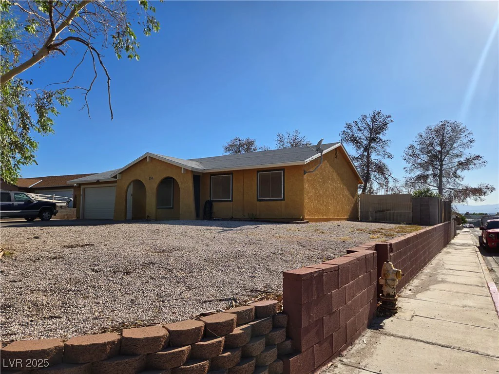 256 Winona, Henderson, NV 89015