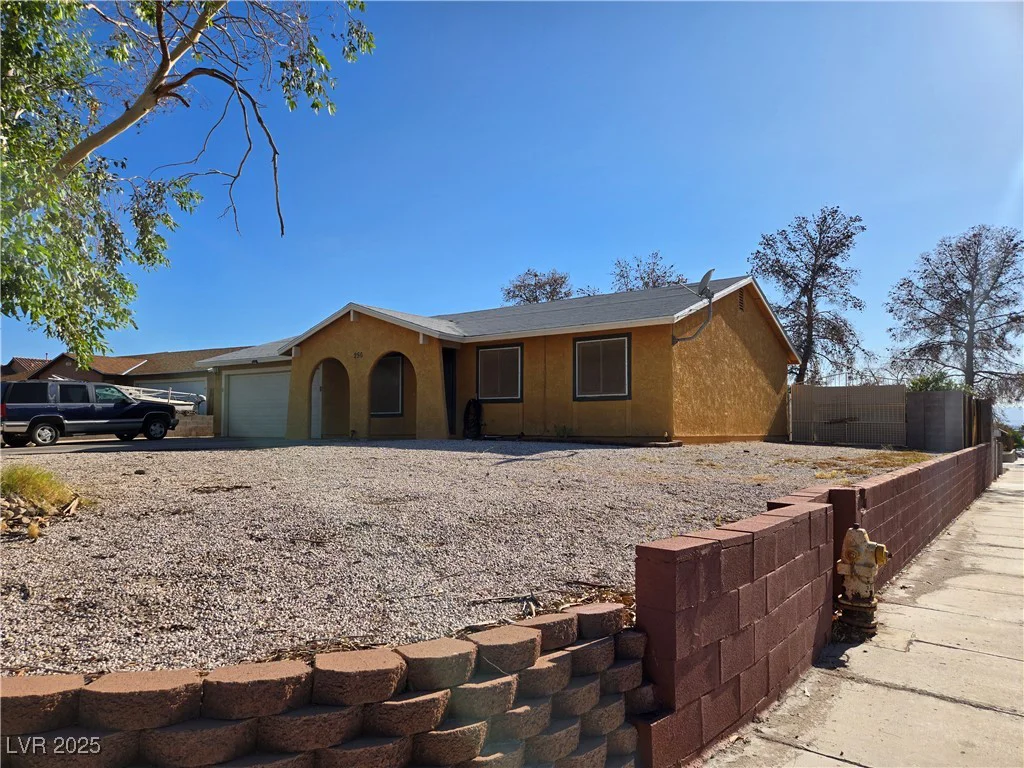 256 Winona, Henderson, NV 89015