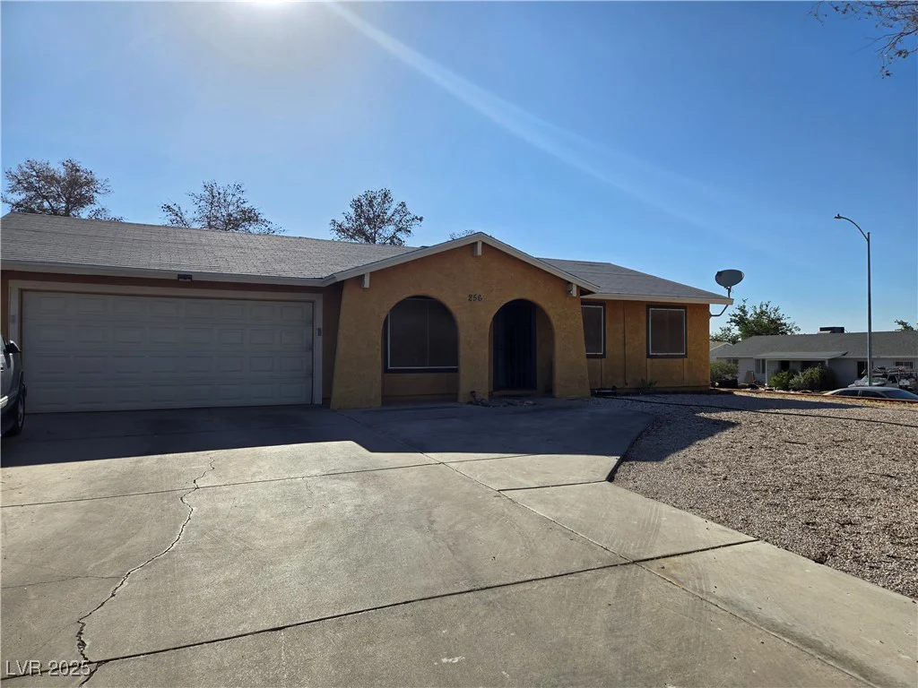 256 Winona, Henderson, NV 89015