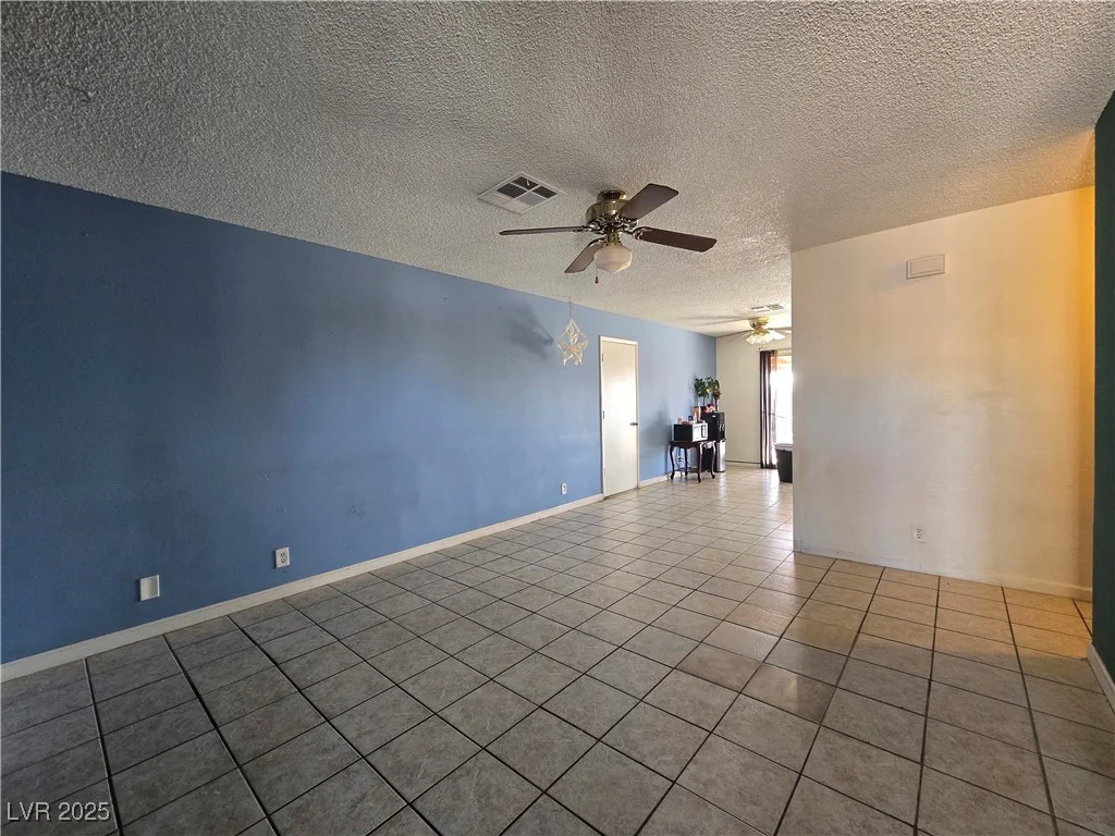 256 Winona, Henderson, NV 89015