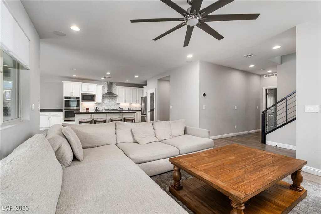 12495 Point Sierra, Las Vegas, NV 89138