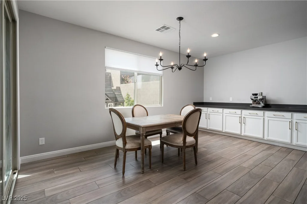 12495 Point Sierra, Las Vegas, NV 89138