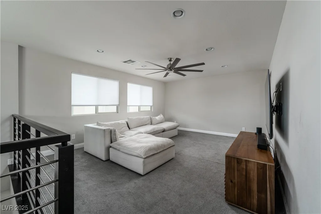 12495 Point Sierra, Las Vegas, NV 89138
