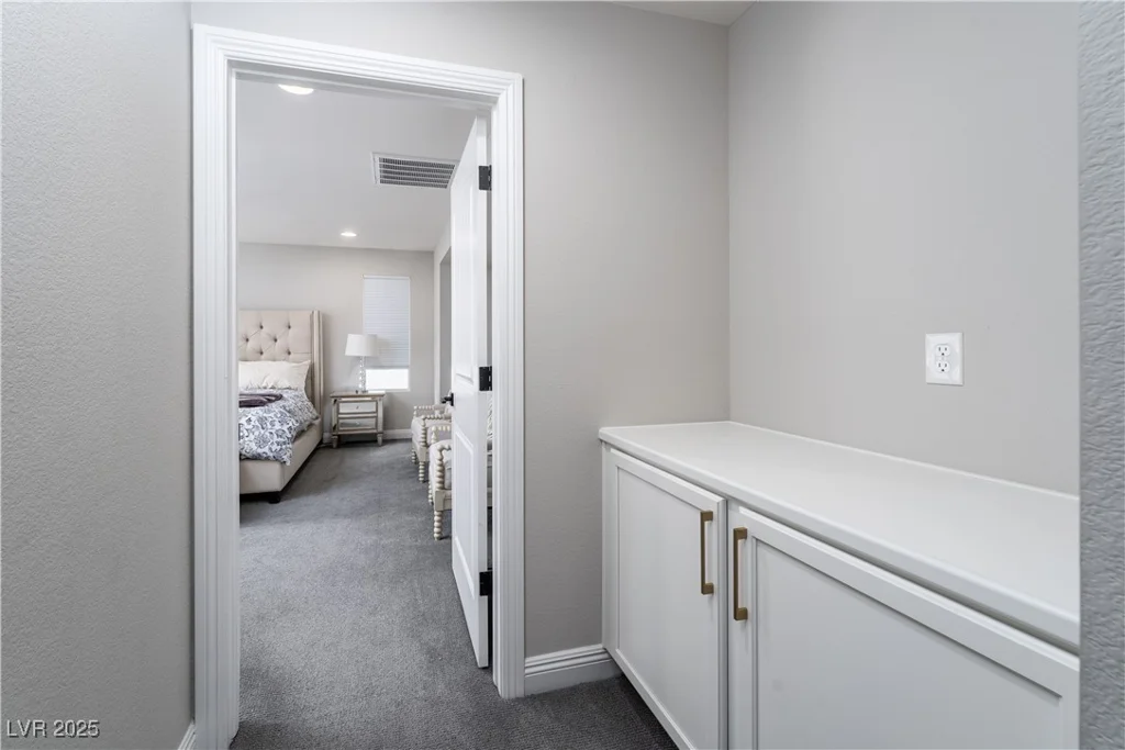 12495 Point Sierra, Las Vegas, NV 89138