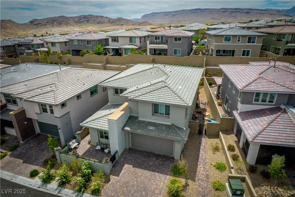 12495 Point Sierra, Las Vegas, NV 89138