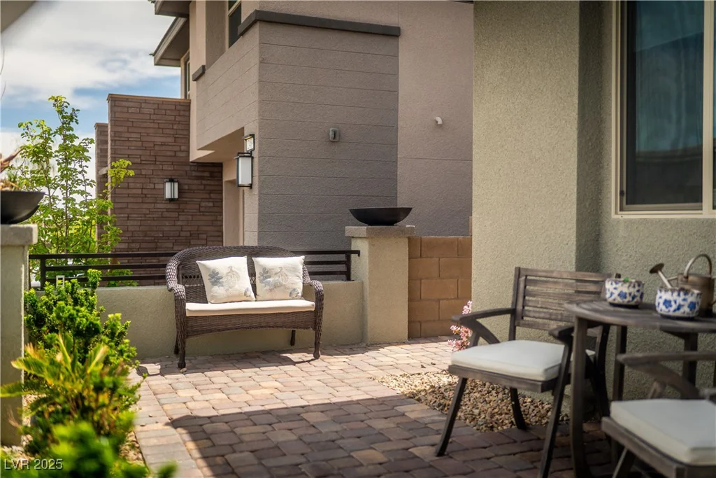 12495 Point Sierra, Las Vegas, NV 89138