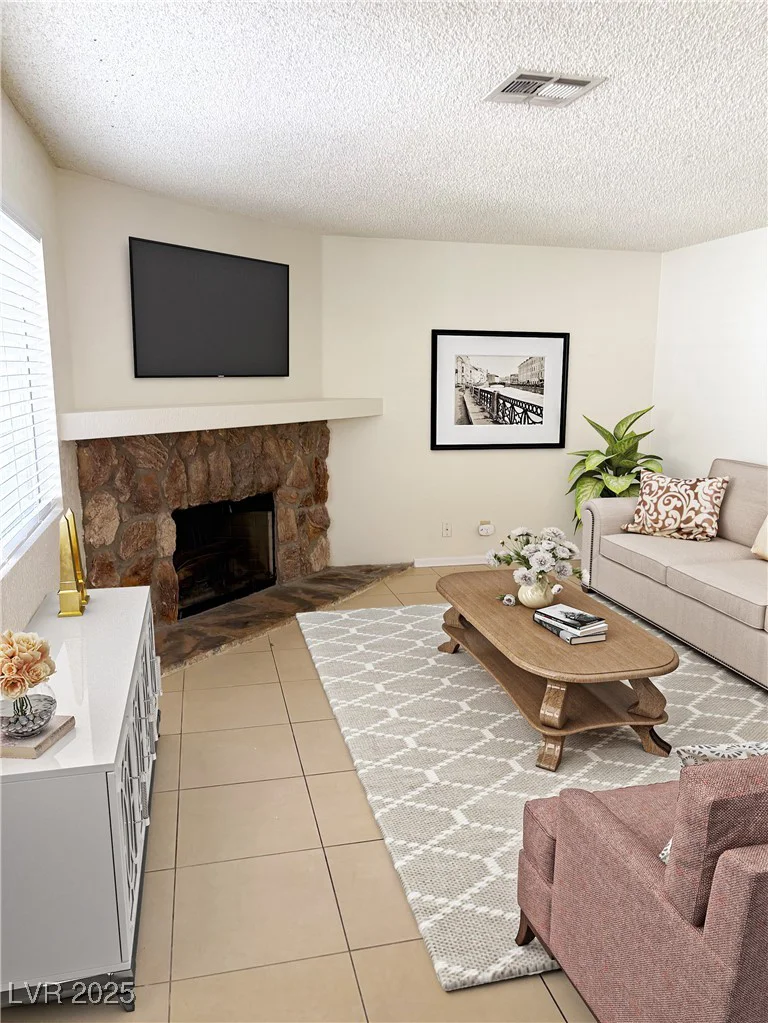 925 Falconhead, Las Vegas, NV 89128