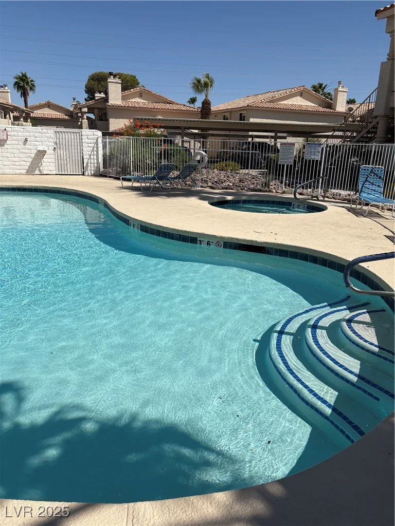 925 Falconhead, Las Vegas, NV 89128