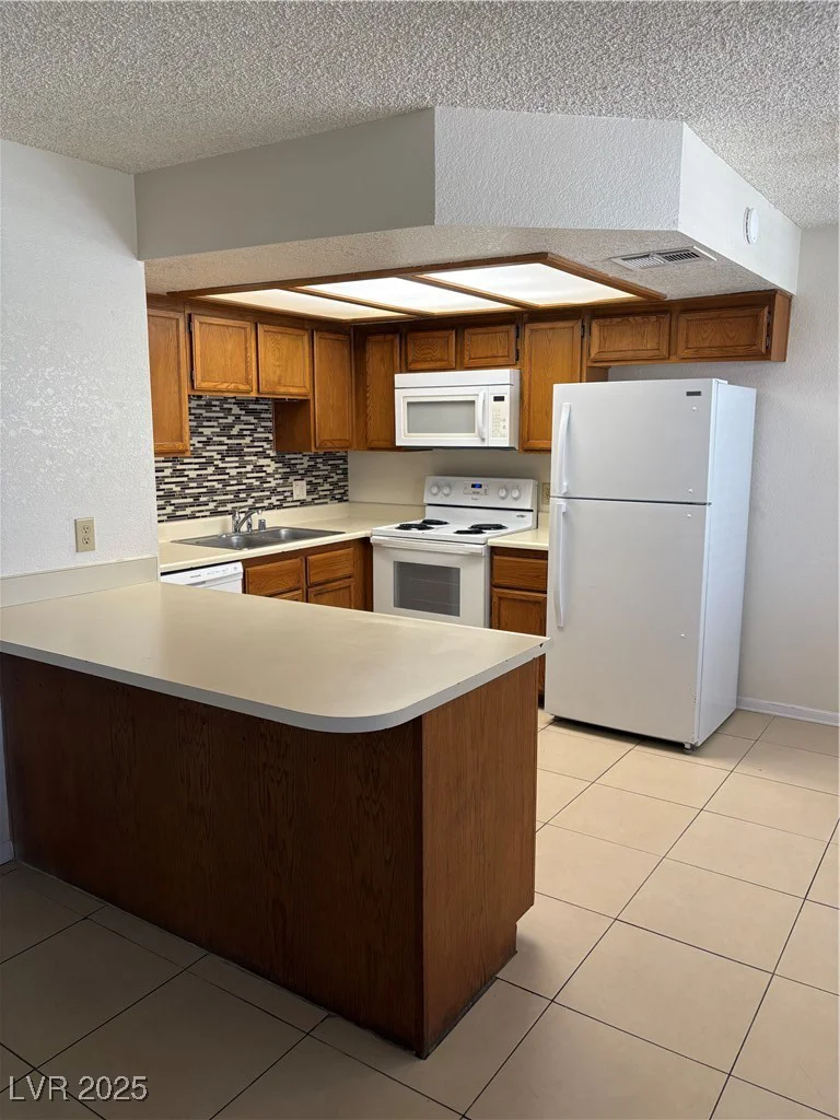 925 Falconhead, Las Vegas, NV 89128