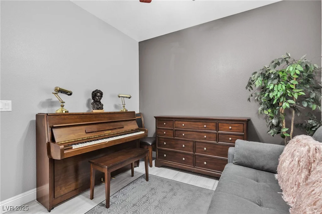 4435 Peaceful Harbor, Las Vegas, NV 89129