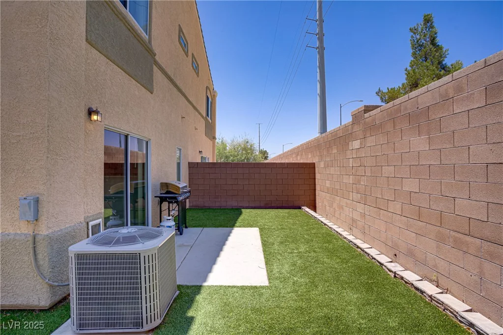 4020 Smokey Fog, North Las Vegas, NV 89081