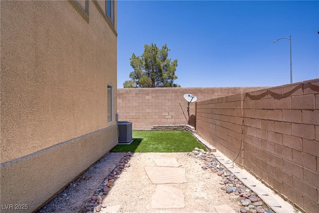 4020 Smokey Fog, North Las Vegas, NV 89081