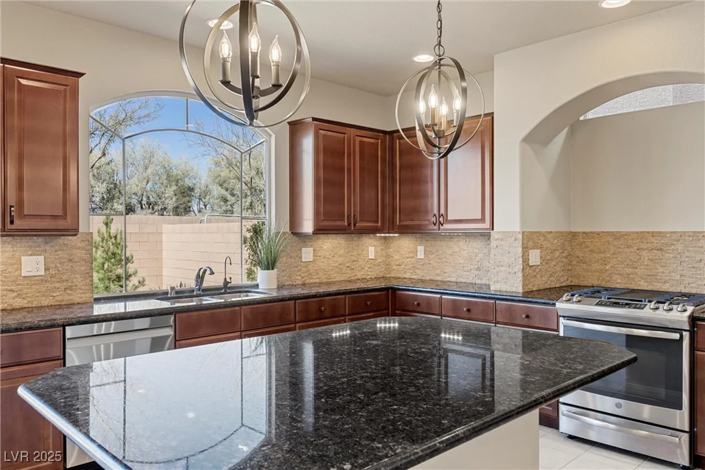 9853 Russian Hill, Las Vegas, NV 89141