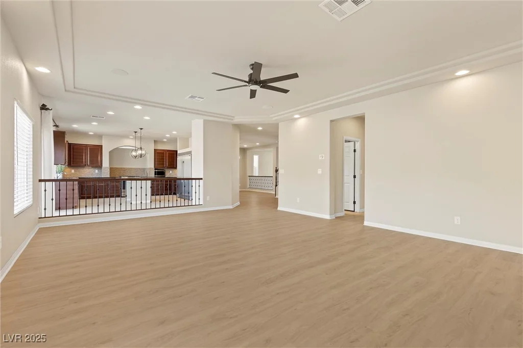 9853 Russian Hill, Las Vegas, NV 89141