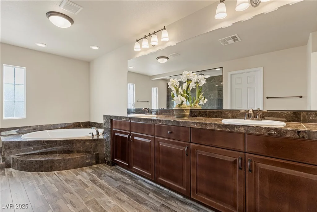 9853 Russian Hill, Las Vegas, NV 89141