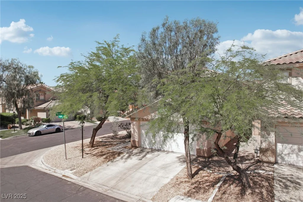 575 Aspen Leaf, Las Vegas, NV 89144