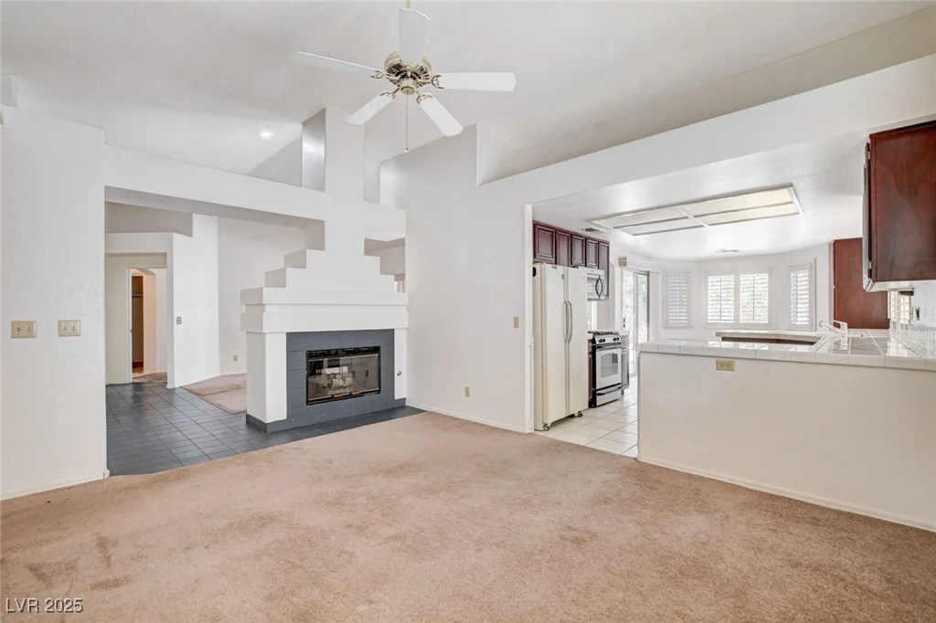 4612 Standing Bluff, Las Vegas, NV 89130