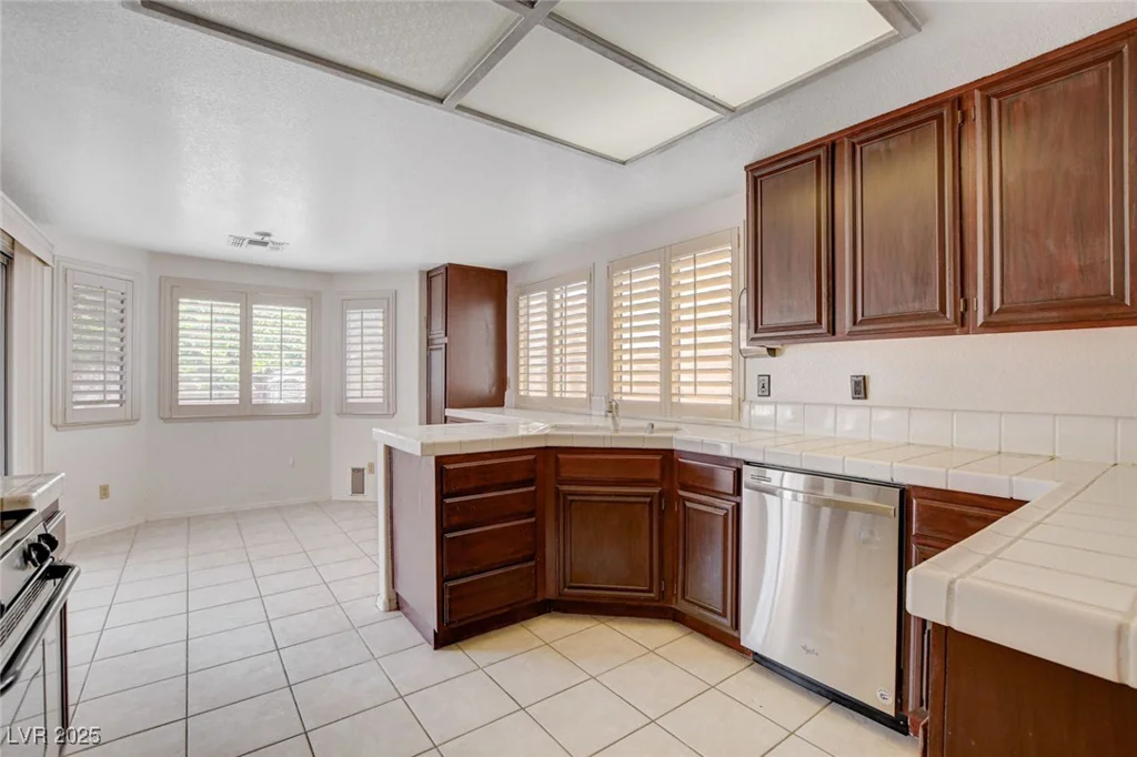 4612 Standing Bluff, Las Vegas, NV 89130