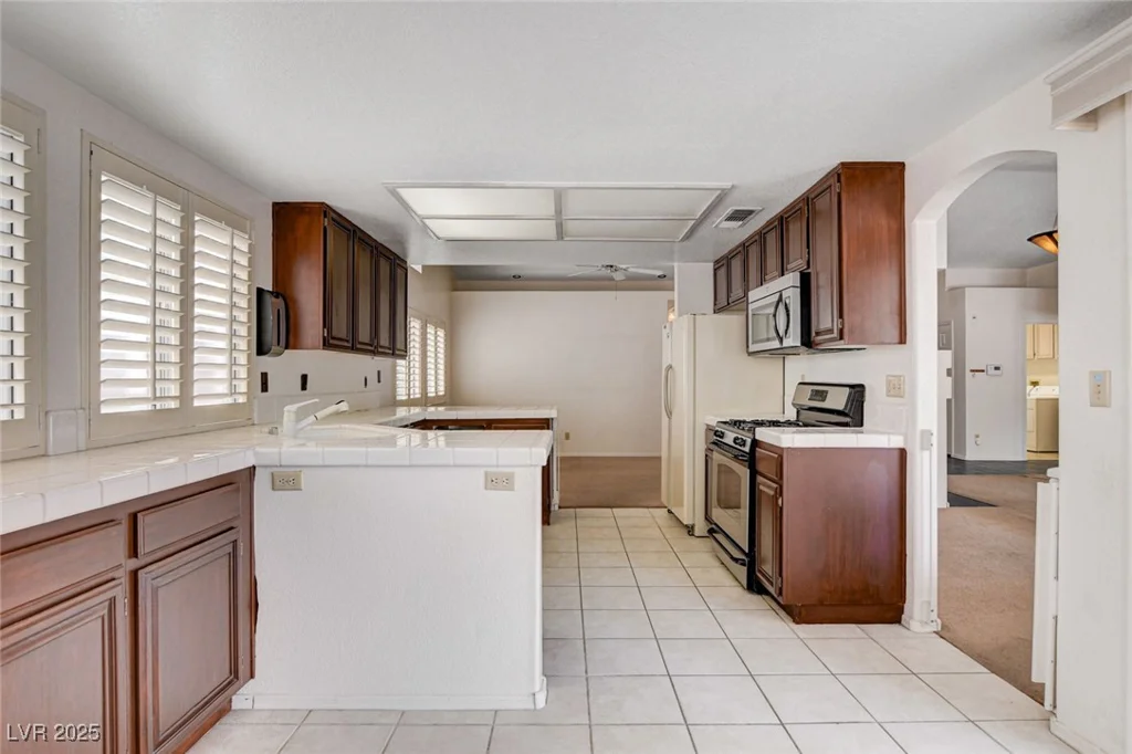 4612 Standing Bluff, Las Vegas, NV 89130