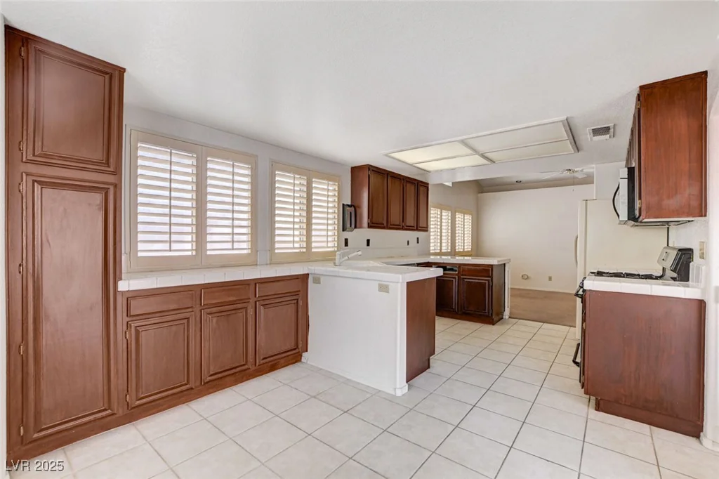 4612 Standing Bluff, Las Vegas, NV 89130