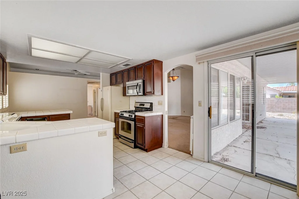 4612 Standing Bluff, Las Vegas, NV 89130