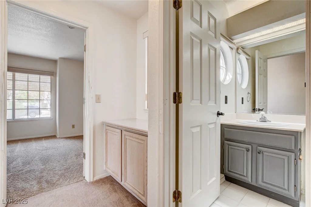 4612 Standing Bluff, Las Vegas, NV 89130