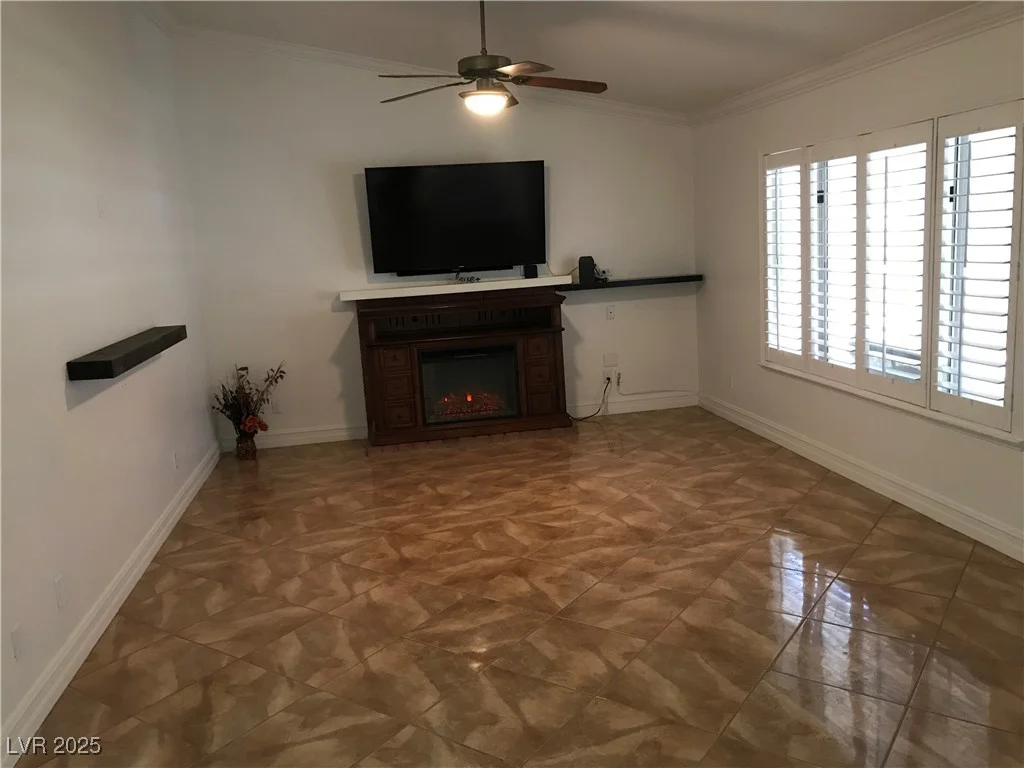 308 Sunbeam, Las Vegas, NV 89107