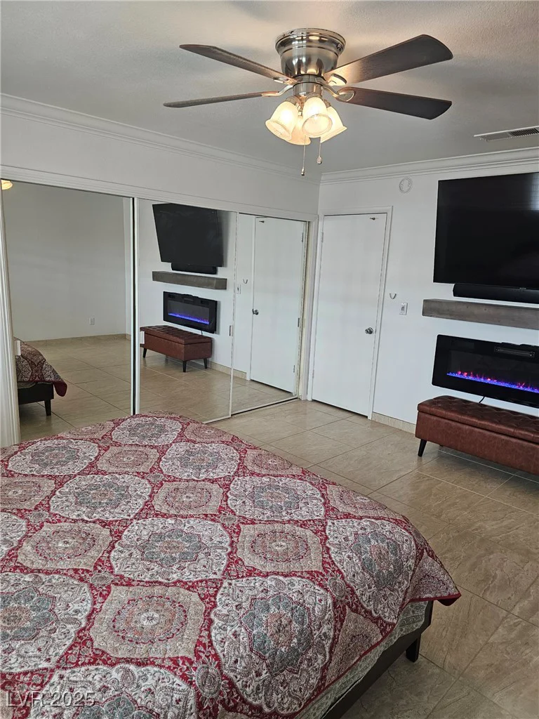 308 Sunbeam, Las Vegas, NV 89107