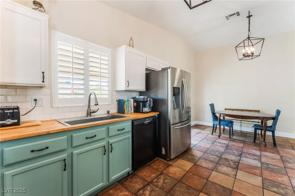 4837 River Splash, Las Vegas, NV 89131