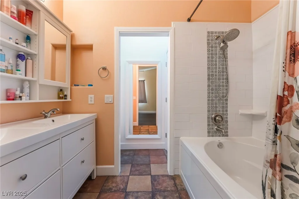 4837 River Splash, Las Vegas, NV 89131