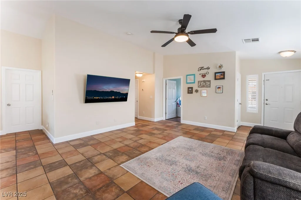 4837 River Splash, Las Vegas, NV 89131